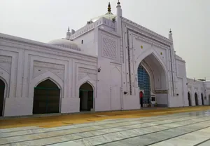 Jama Masjid Shamsi, Badaun.jpg