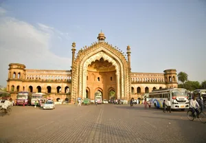 Rumi Darwaza - DSC2797-01.jpg