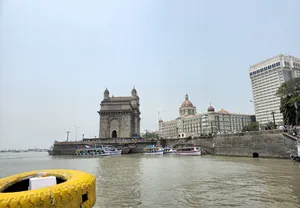 Gateway of India Port Mumbai 3.jpg