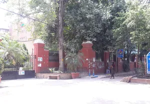 Lok Nayak Hospital in New Delhi 03.jpg