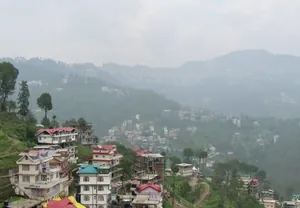 Houses on the hills of Shimla.jpg